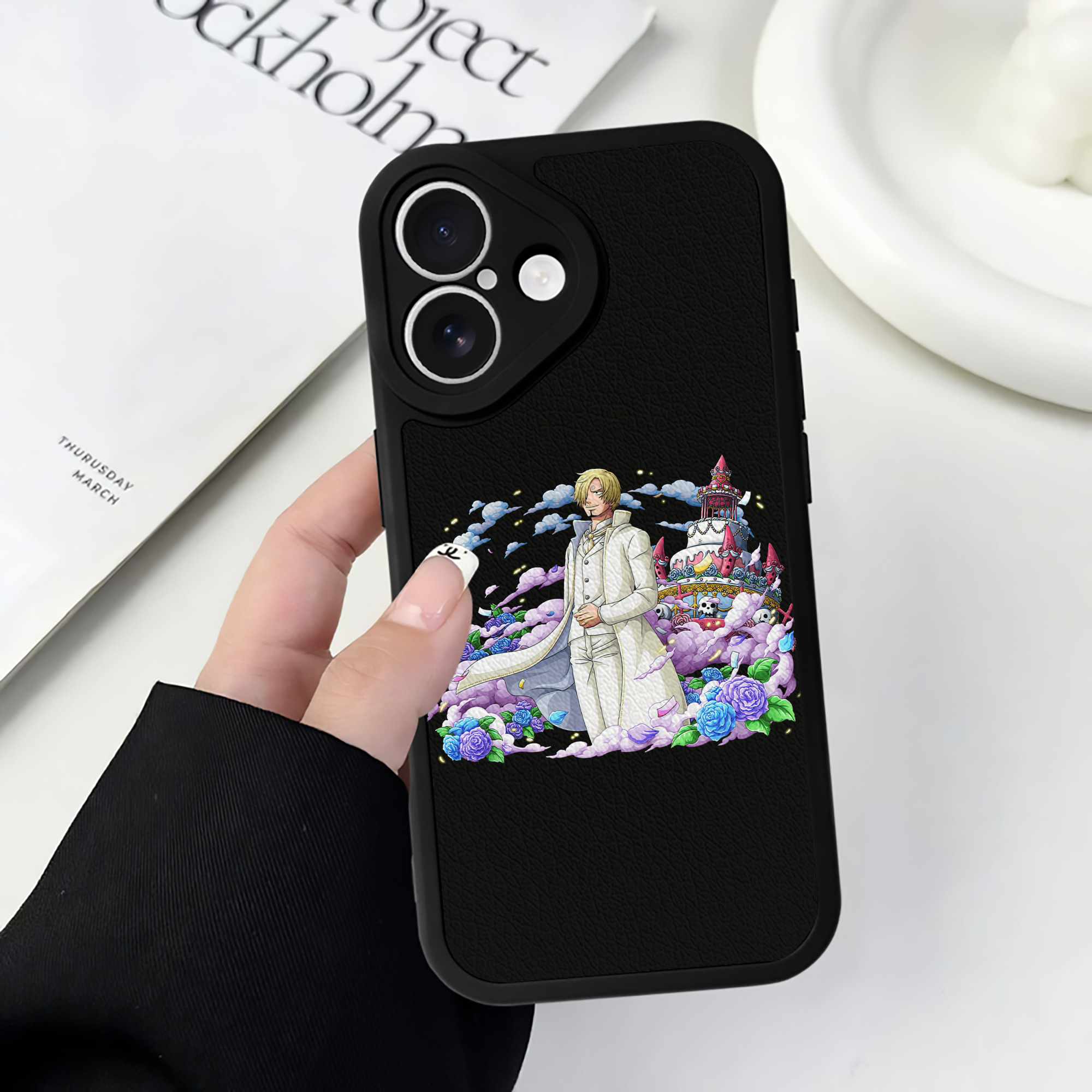 （画像用） ワンピース サンジ ONE PIECE Sanji 【iPhone 16シリーズ対応】シリコンスマホケース（レザー調） 材質：シリコン